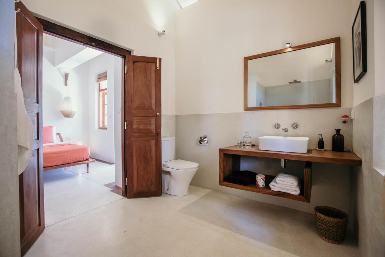 Kara Hotel Ахангама Екстериор снимка